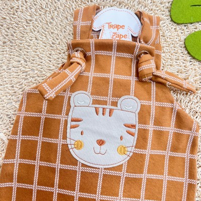 Jardineira Nózinho- Tigre - Ferrugem e Areia Jardineira Nózinho- Tigre - Ferrugem e Areia